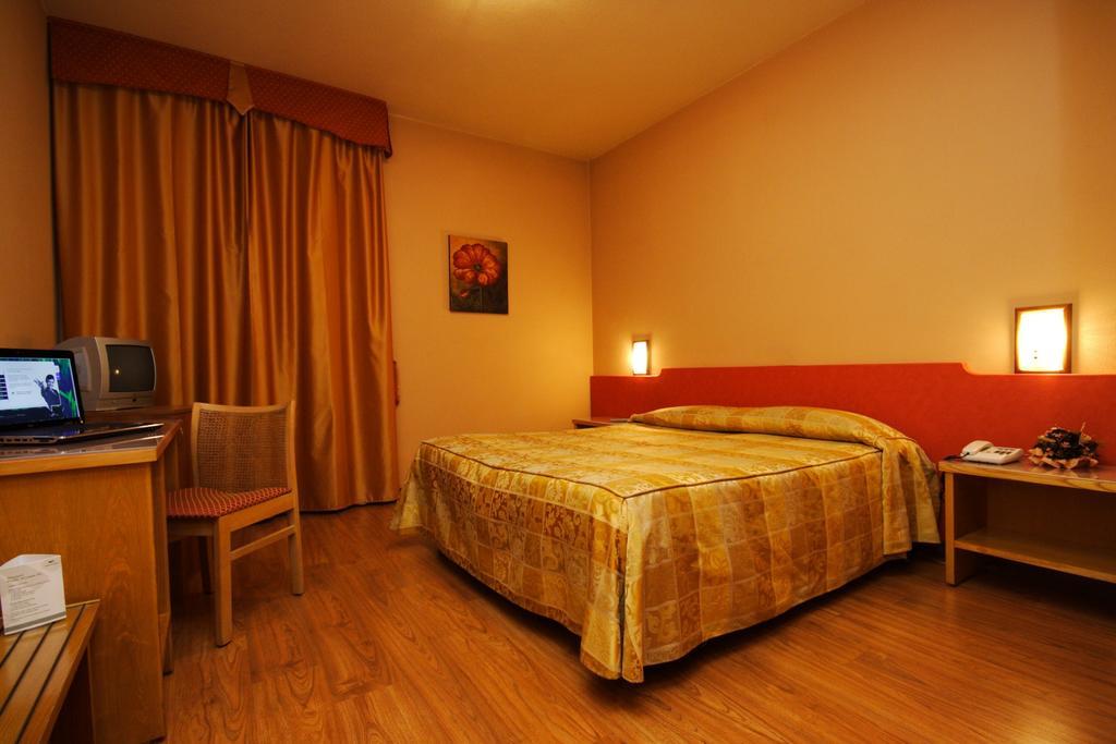 Hotel Tre Torri Villaggio Mosè Esterno foto