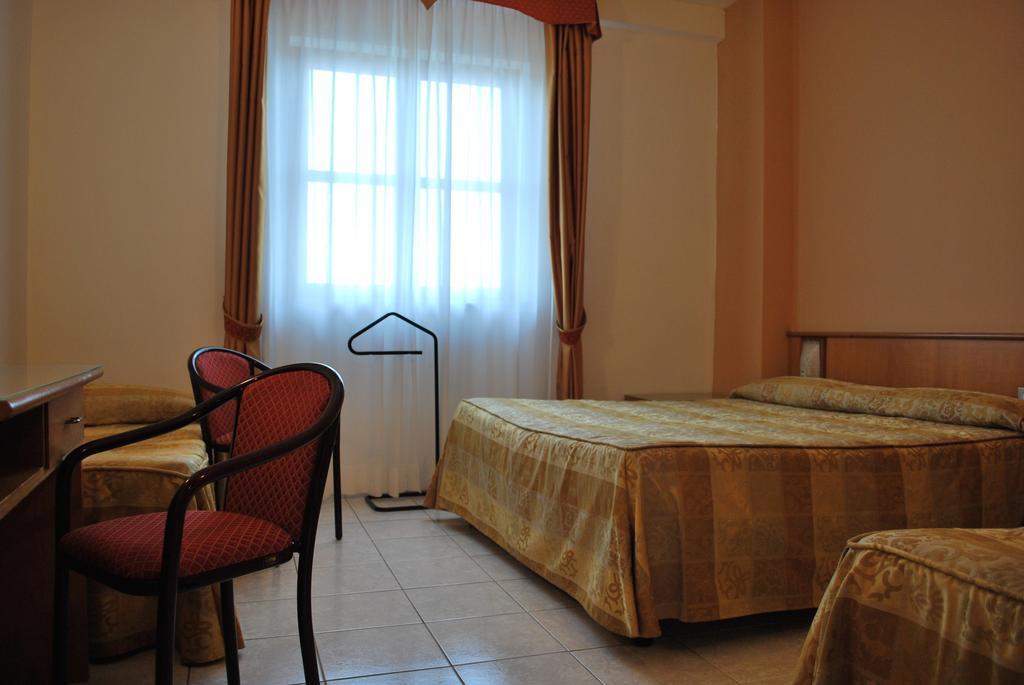 Hotel Tre Torri Villaggio Mosè Esterno foto