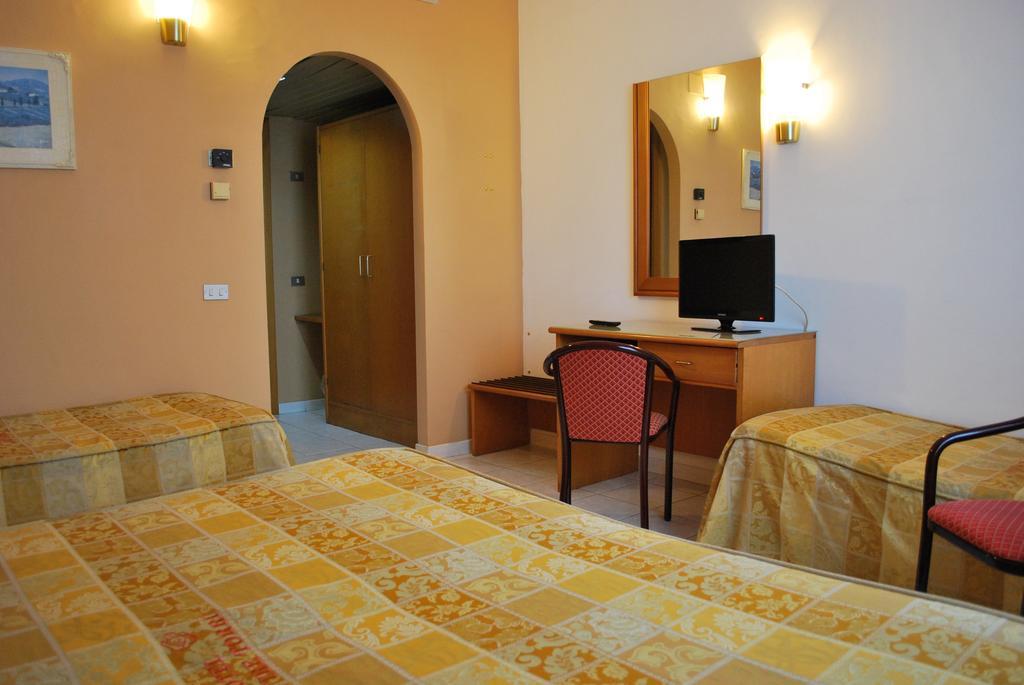 Hotel Tre Torri Villaggio Mosè Esterno foto
