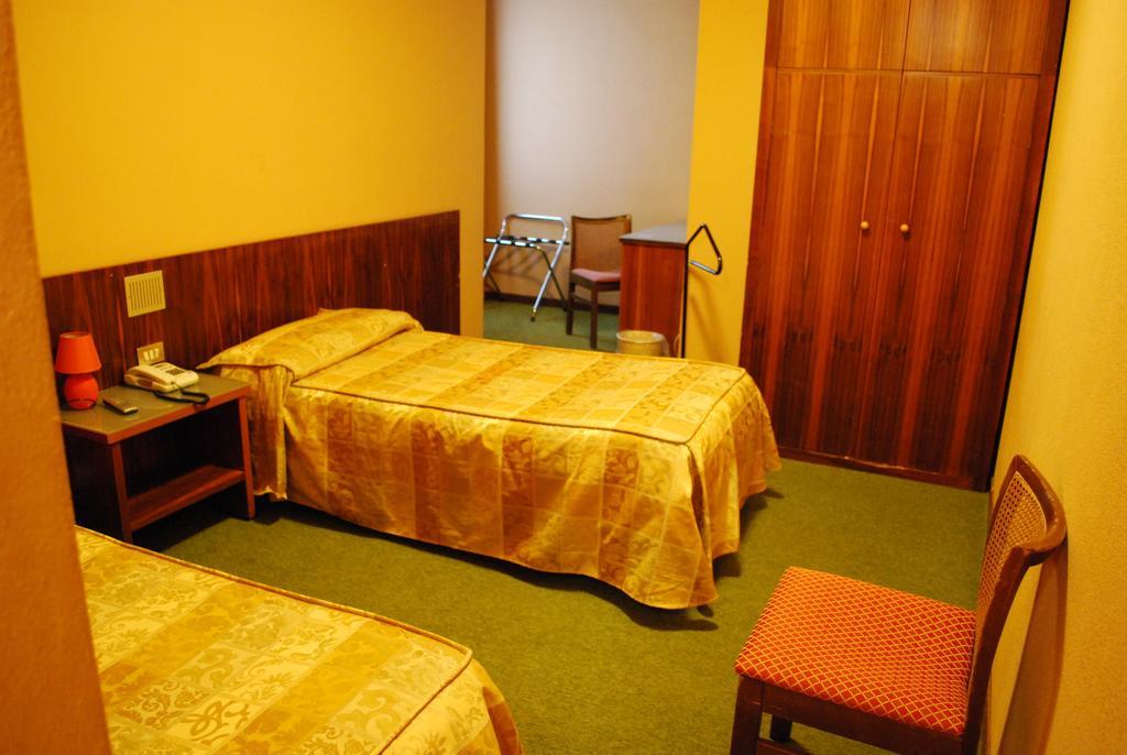 Hotel Tre Torri Villaggio Mosè Esterno foto