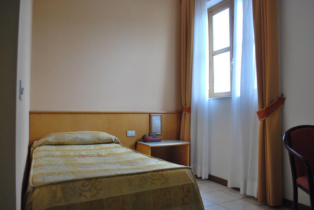 Hotel Tre Torri Villaggio Mosè Esterno foto