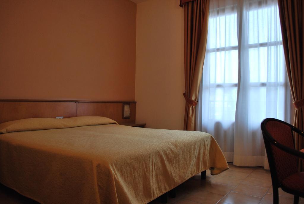 Hotel Tre Torri Villaggio Mosè Esterno foto